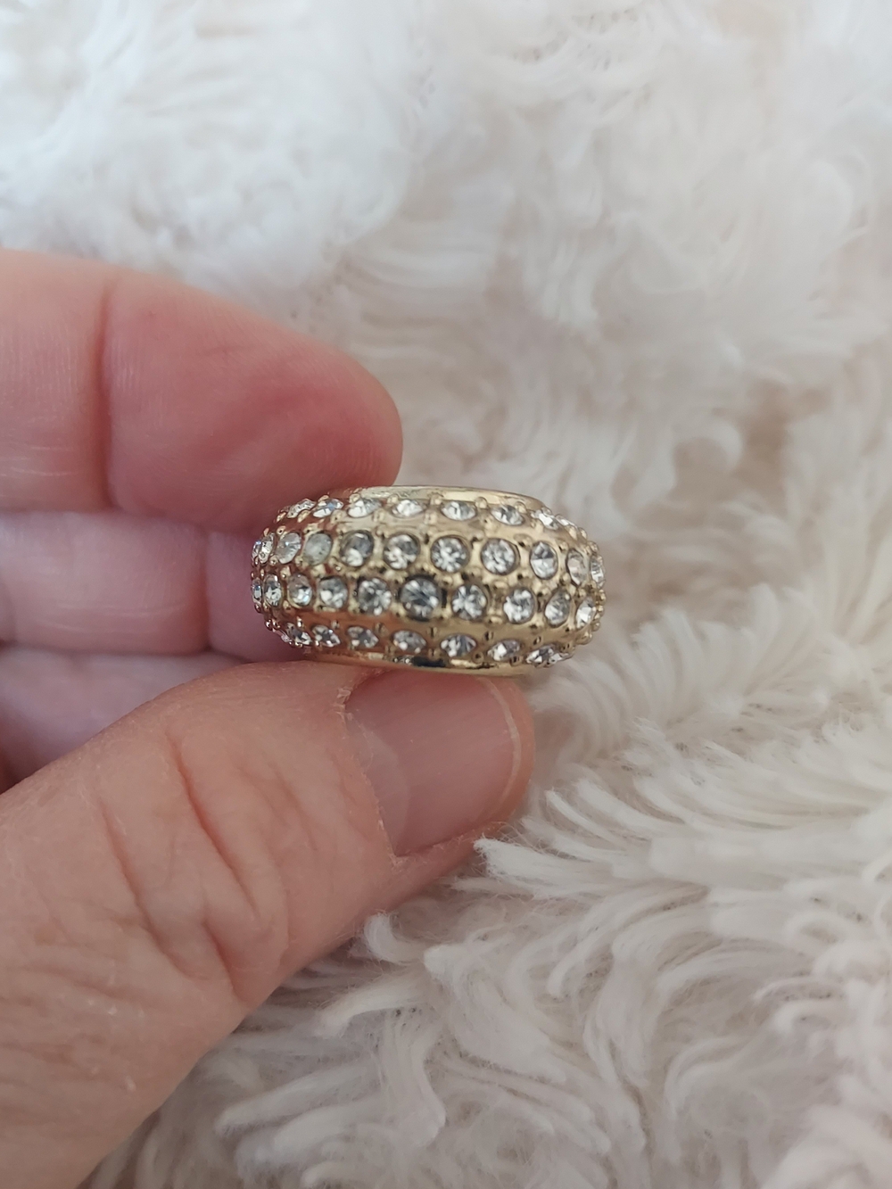 Godiva Gold Tone Crystal Rhinestone Pave Dome Sliding Scarf Holder Ring Charm